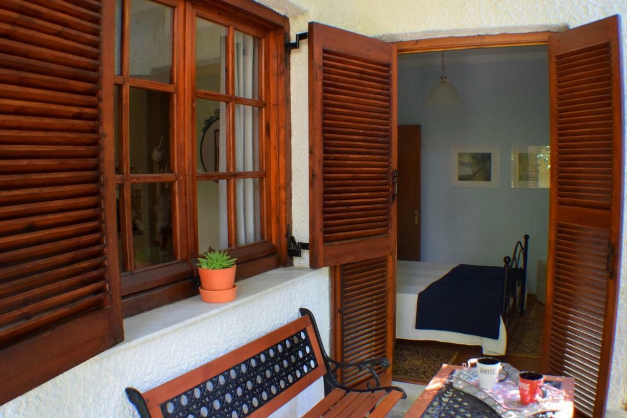 House Inside Garden Volos Exterior photo